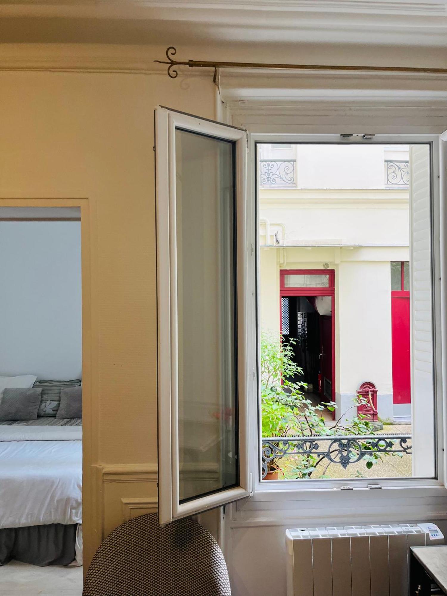 Apartment In Montmartre, Paris, Near Sacre-Coeur Read Host Profile For Booking Extérieur photo