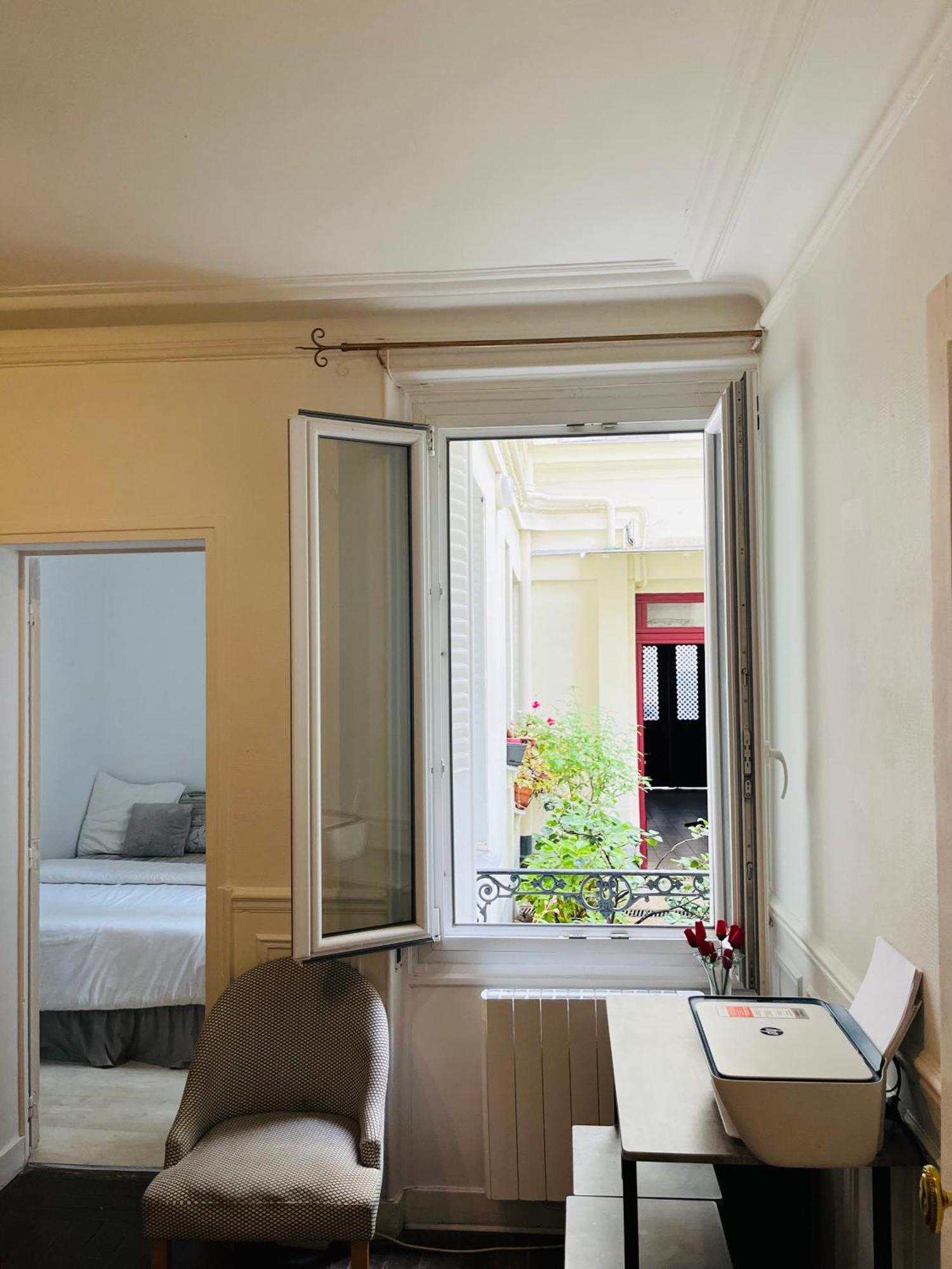 Apartment In Montmartre, Paris, Near Sacre-Coeur Read Host Profile For Booking Extérieur photo