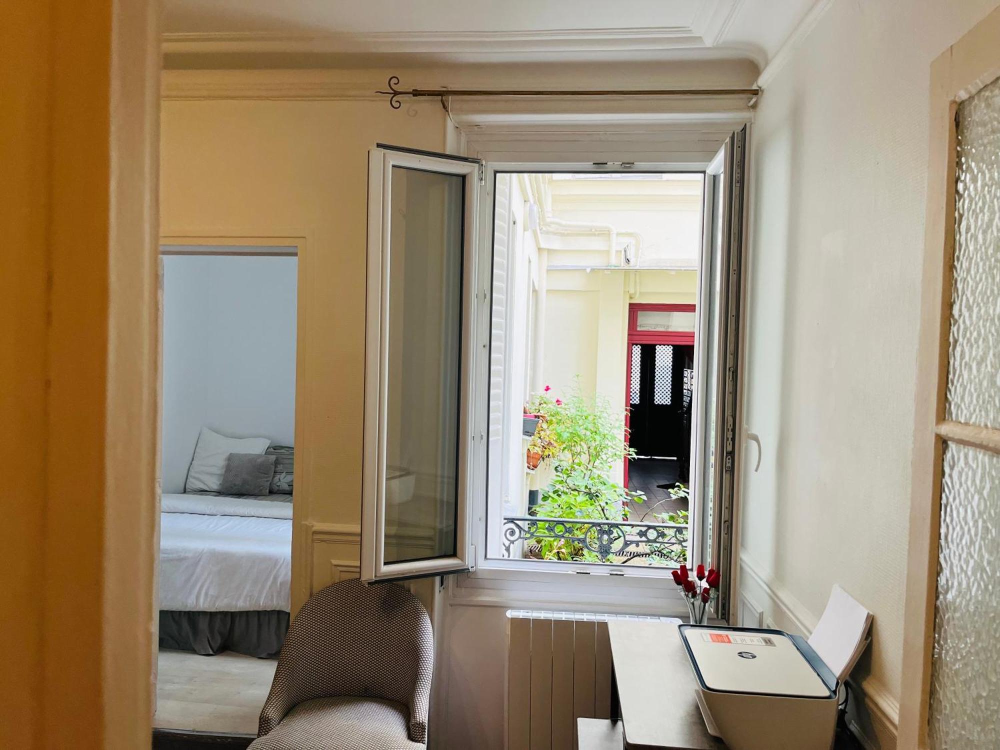 Apartment In Montmartre, Paris, Near Sacre-Coeur Read Host Profile For Booking Extérieur photo